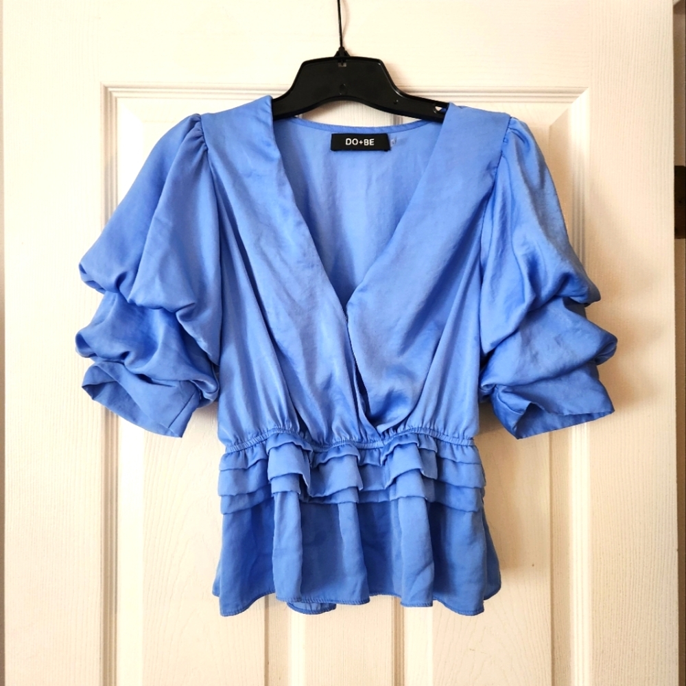 DO+BE Blue Shirt Size S